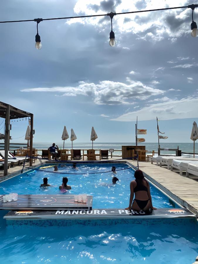 The Point Mancora Beach מראה חיצוני תמונה